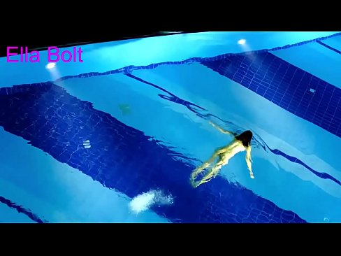 ❤️ Ik kin net ophâlde te sjen, jonge blonde fongen neaken swimmen yn ELLA BOLT resort pool ️ Fuckfideo op fy.makesexnotwar.ru