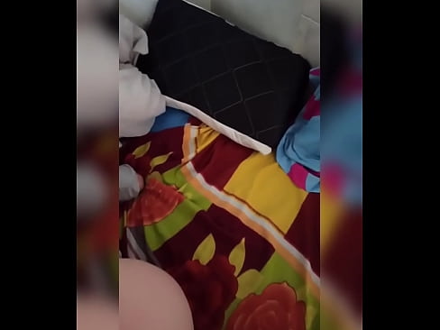 ❤️ Myn keamergenoat bliuwt allinnich thús want har man giet op fakânsje en ik nim de kâns oan om har te neuken en har kont fol mei molke ️ Fuckfideo op fy.makesexnotwar.ru