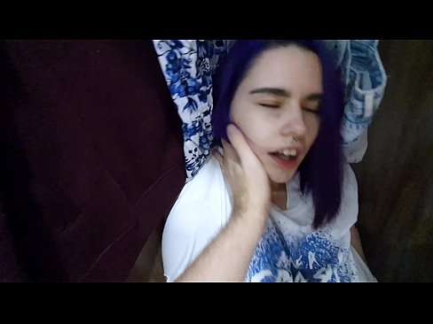 ❤️ Fûn myn suster yn 'e kast en holp har cum ️ Fuckfideo op fy.makesexnotwar.ru